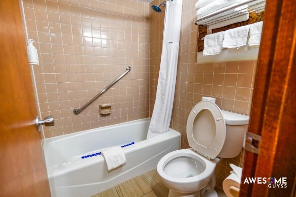 Serenity Inn Sweetwater image 17